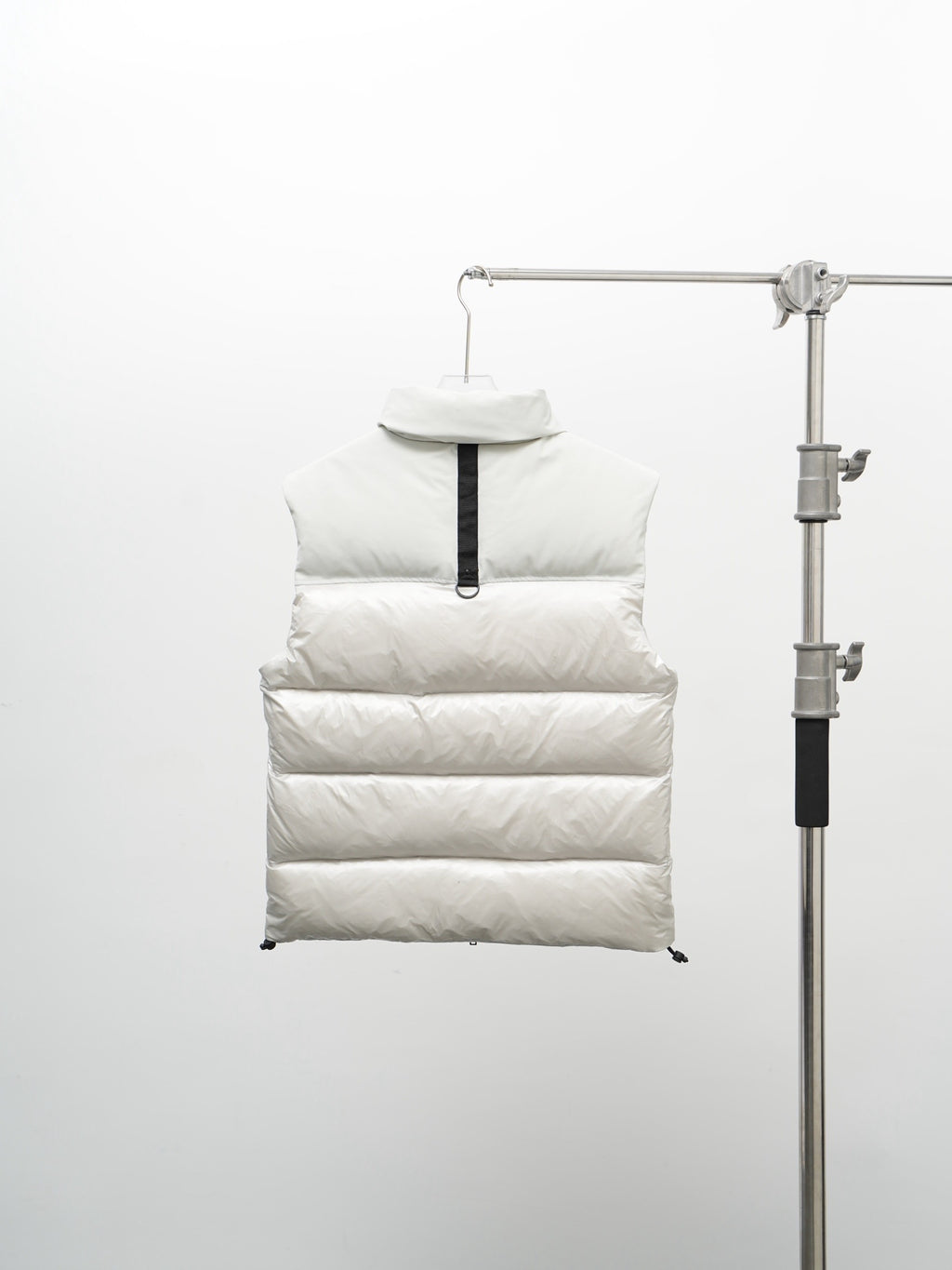 Moose Knuckles White Glossy Quilted Puffer Vest