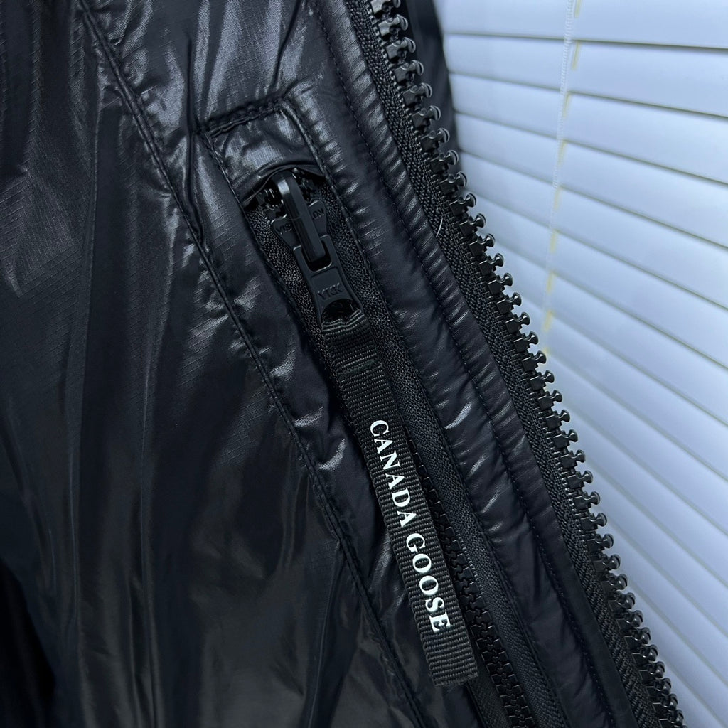 Canada Goose Black Classic Badge Hooded Puffer Jacket