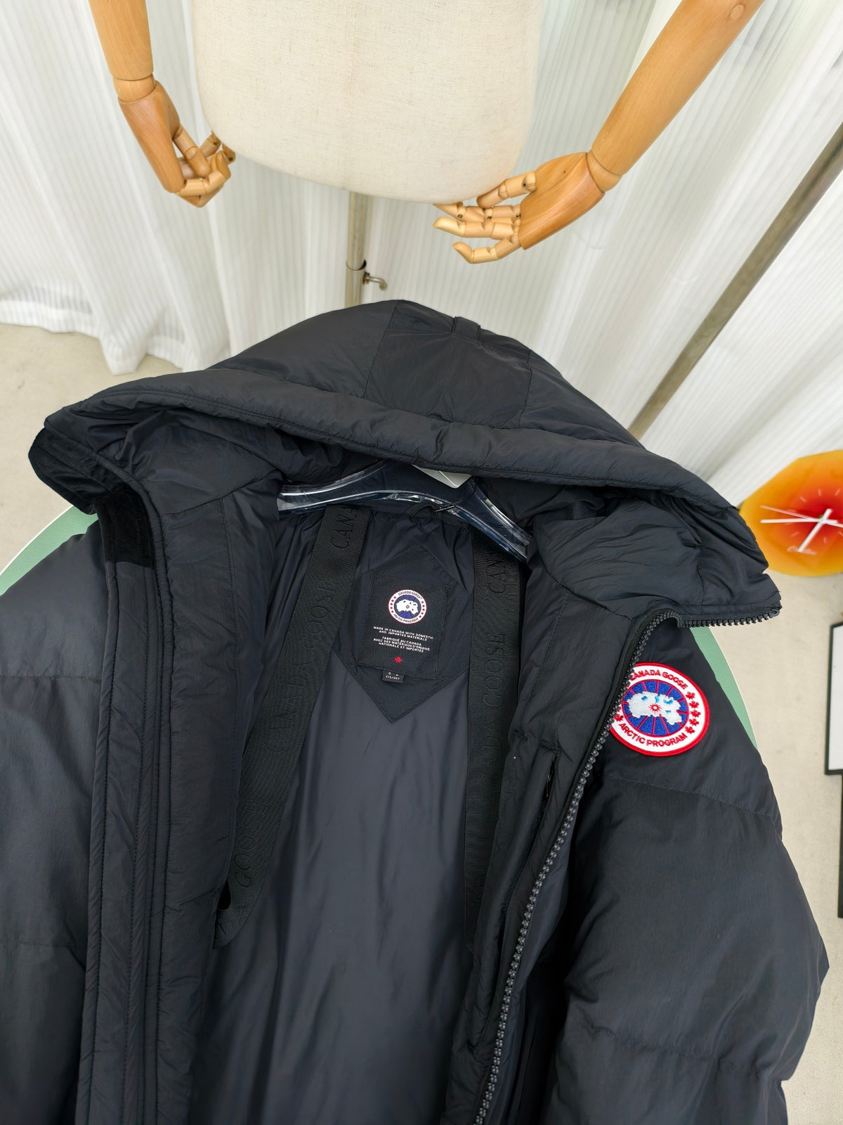 Canada Goose Black Classic Badge Hooded Puffer Jacket