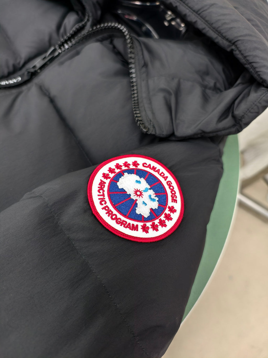 Canada Goose Black Classic Badge Hooded Puffer Jacket
