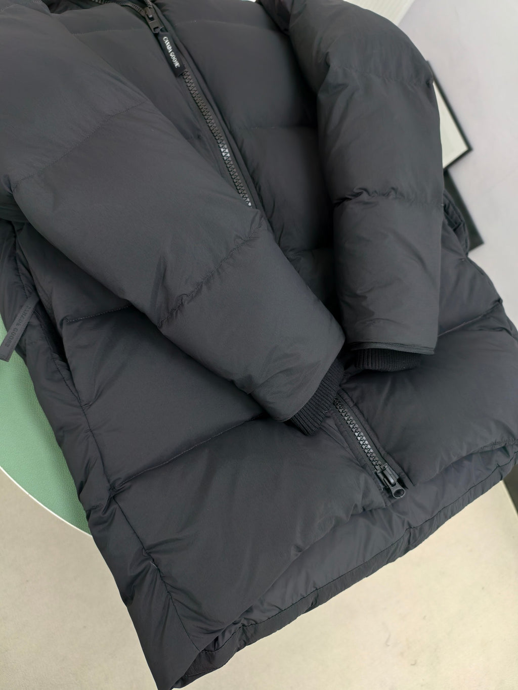 Canada Goose Black Classic Badge Hooded Puffer Jacket