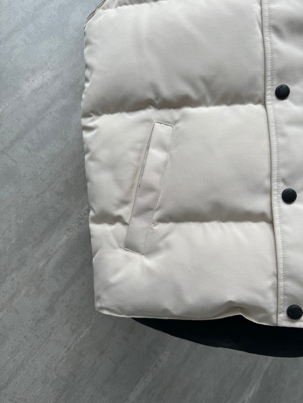 Canada Goose Ivory Black Badge Quilted Puffer Vest