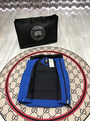 Canada Goose Royal Blue Classic Logo Quilted Puffer Vest